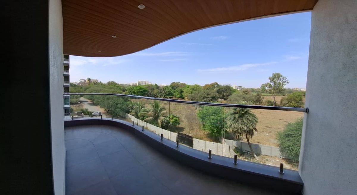 Clinic Terrace — MediVista Dental Clinic, Nashik